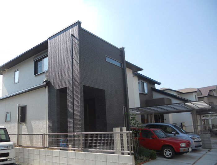 0ヤマックスの家-カーボ炭の家-1年点検K様邸外観.jpg