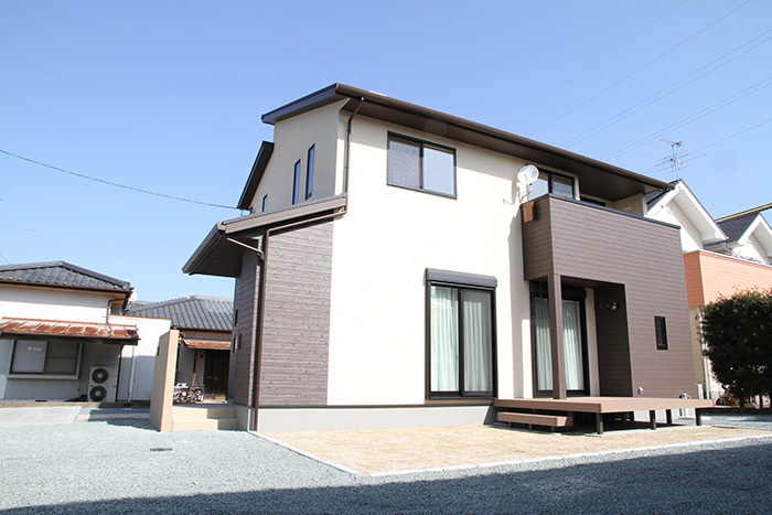 ヤマックス炭の家-熊本光の森菊陽町外観2.jpg