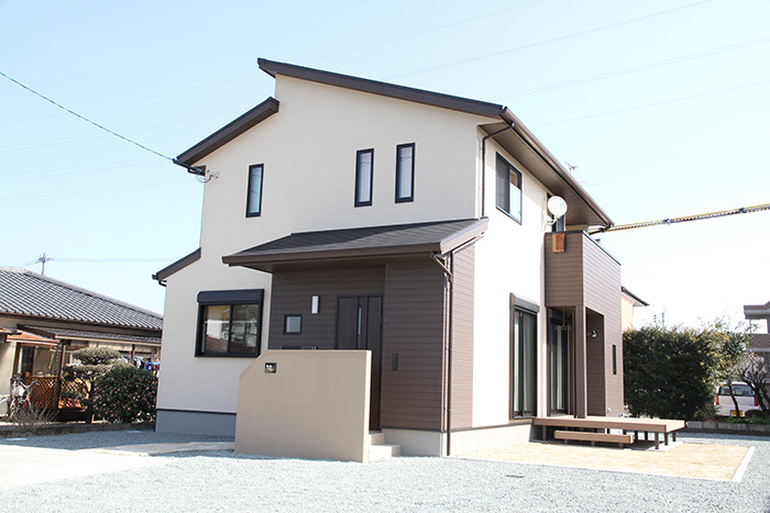 ヤマックス炭の家-熊本光の森菊陽町外観3.jpg