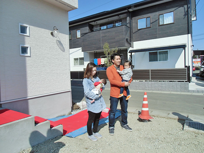 ヤマックス炭の家引き渡し式熊本市戸島K様邸4.jpg