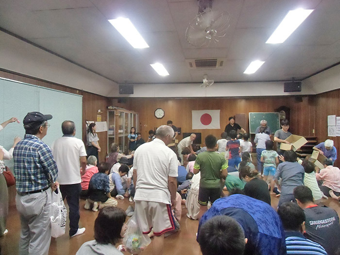 ヤマックスyamax家新築天草有明町T邸上棟式餅投げ5.jpg