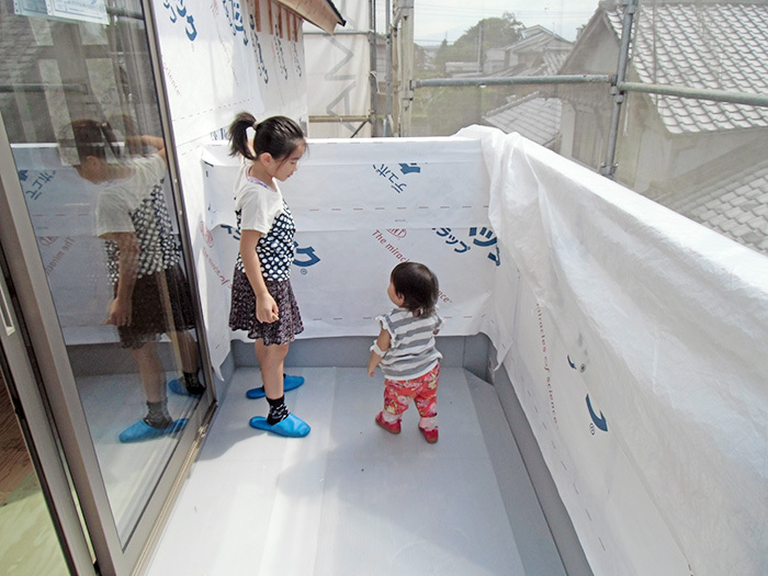 熊本市東区小山U様邸上棟式4広々バルコニー.jpg